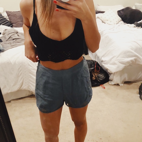 Urban Outfitters Teal Shorts - Picture 4 of 7